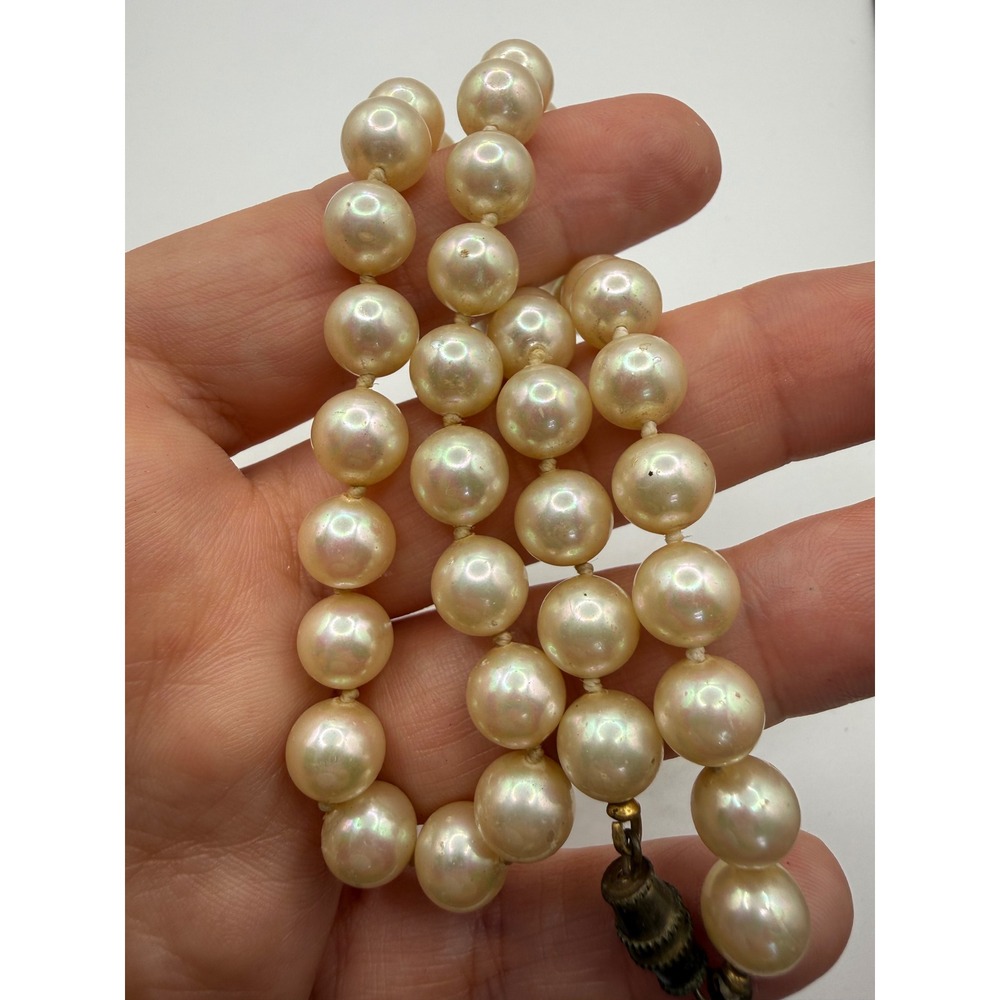Vintage‎ Hand Knotted Faux Pearl Necklace Cream Iridescent 15 Inch Barrel Clasp